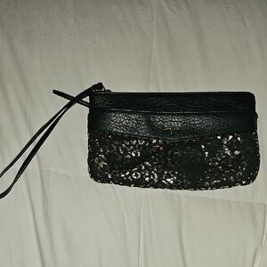 Juicy Couture Bag, Black And Gold. Dont Miss Out! Zipper Pockets And Card Slots